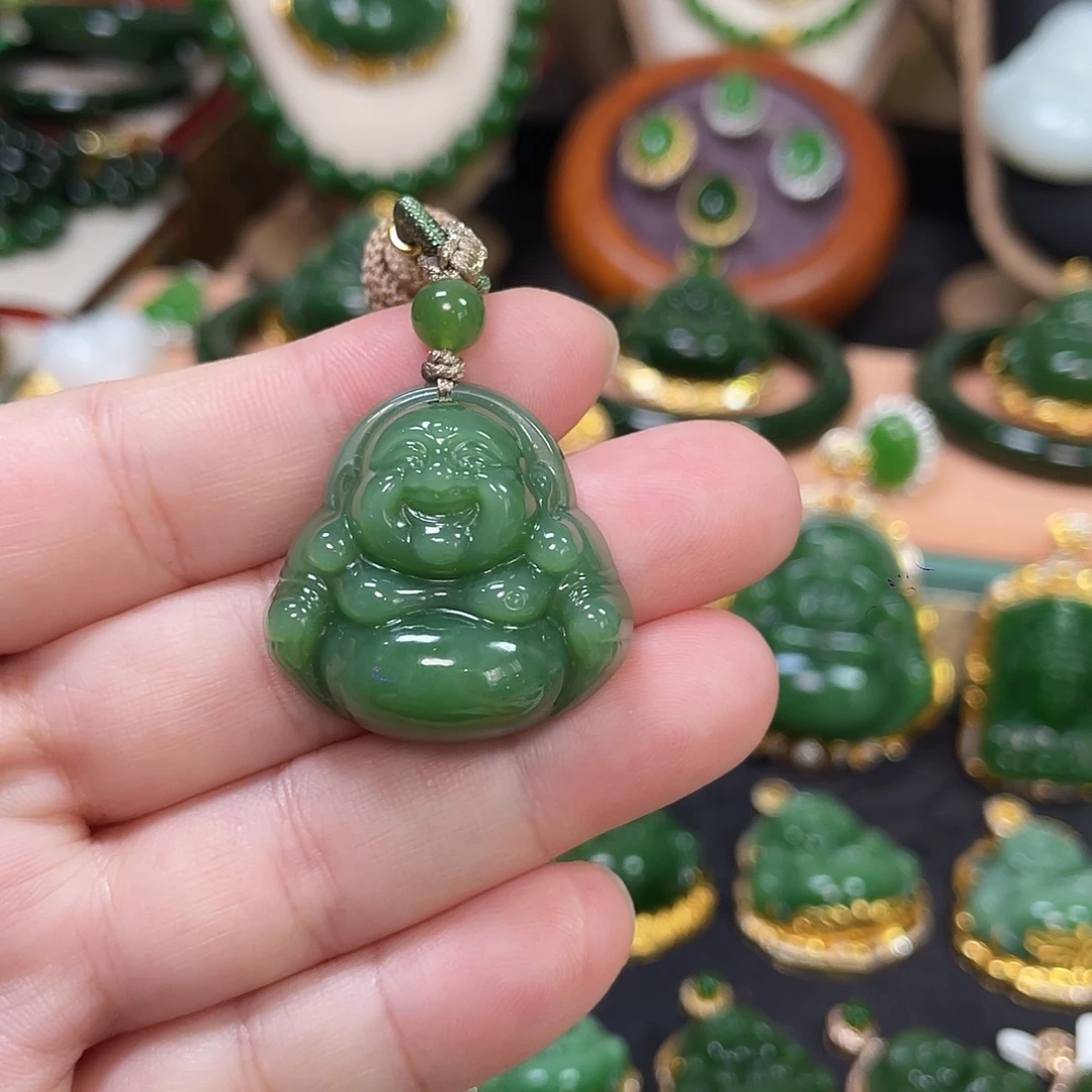 和田玉（碧玉）未镶嵌颈饰粉绿佛公30