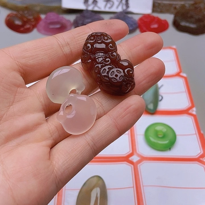 【闪购商品】未镶嵌玛瑙/玉髓珠宝半成品大*翁