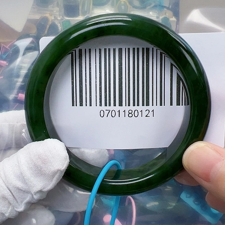 未镶嵌手镯和田玉微瑕5859