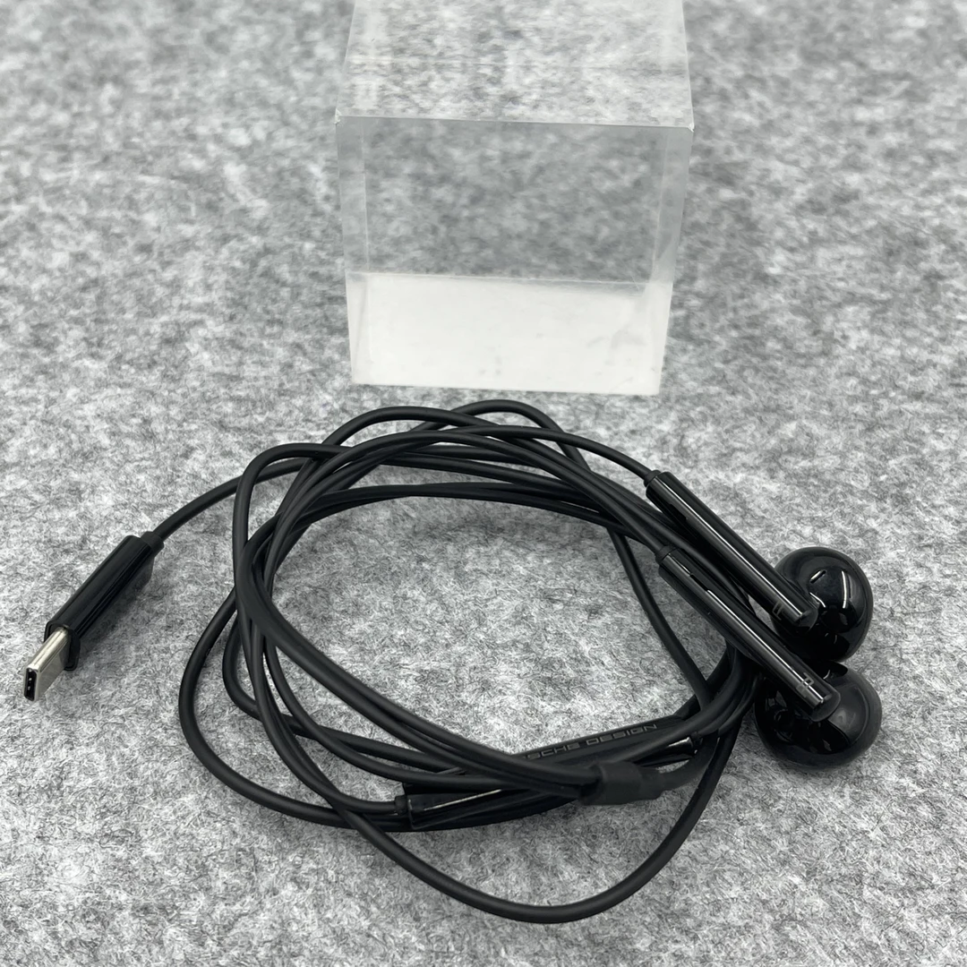 95新 Huawei/华为 保时捷联名Typec口有线CD金标音质半入耳耳机