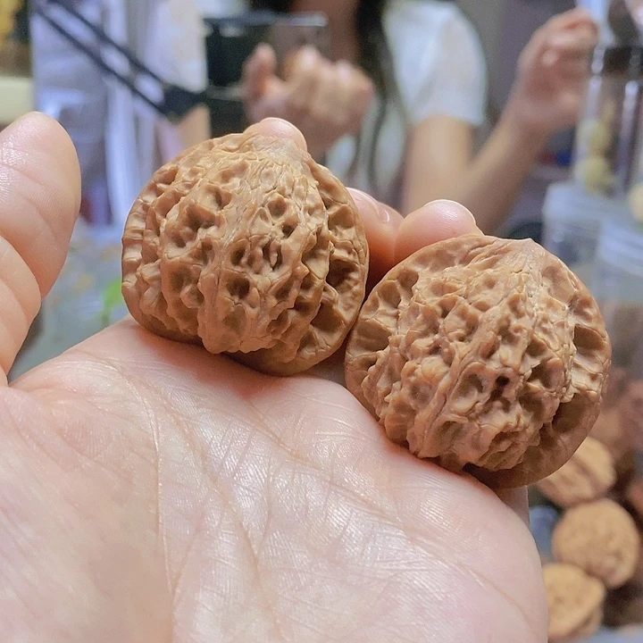 【闪购商品】文玩核桃把件38凤眼小众