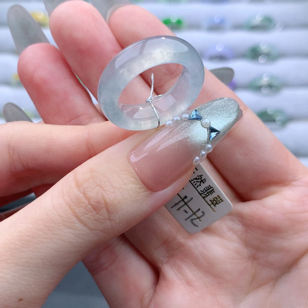 翡翠未镶嵌戒指戒指