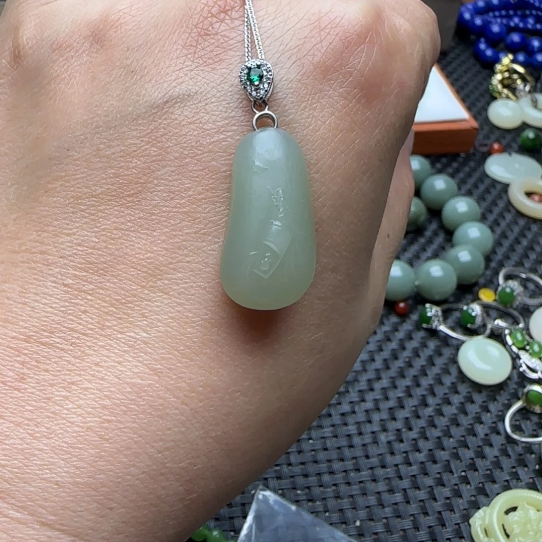 和田玉（糖玉）未镶嵌颈饰