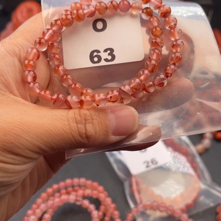 南红玛瑙未镶嵌多样性发货默认微瑕称重18.3克