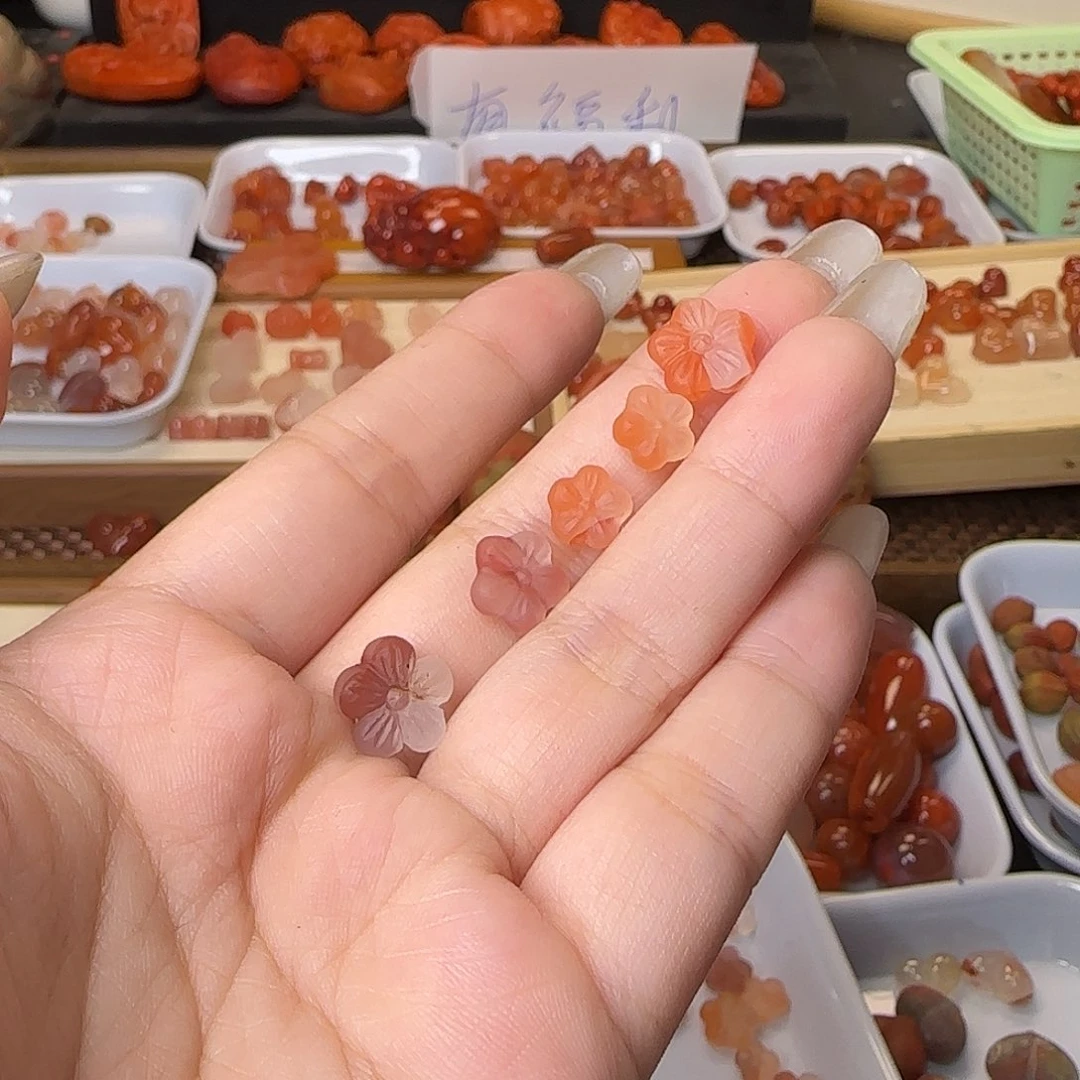 阿****南红玛瑙未镶嵌吊坠(不含链)