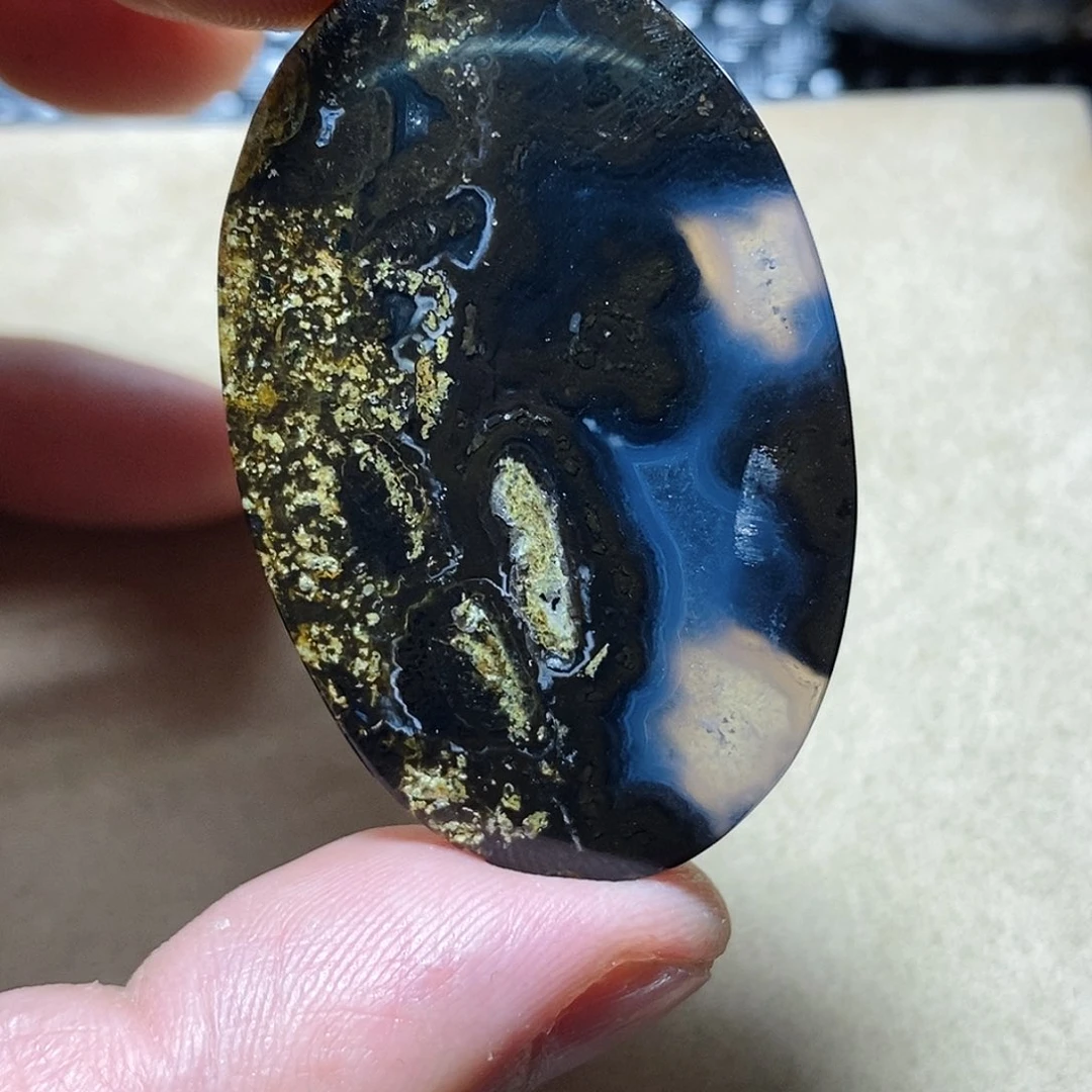 玛瑙/玉髓颈饰未镶嵌啤****鱼