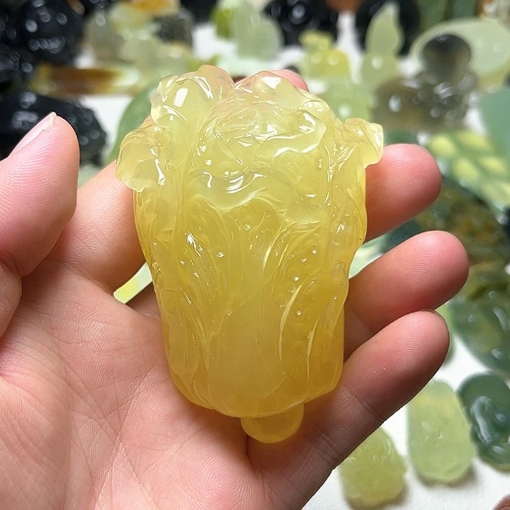 未镶嵌蛇纹石玉颈饰