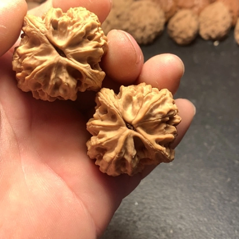 【闪购商品】文玩核桃吊坠A*大古石