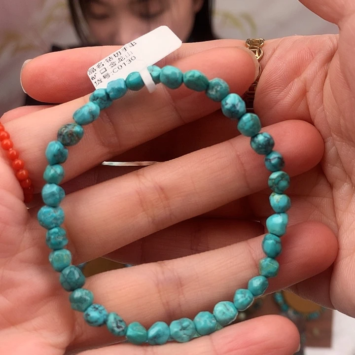 绿松石未镶嵌原矿