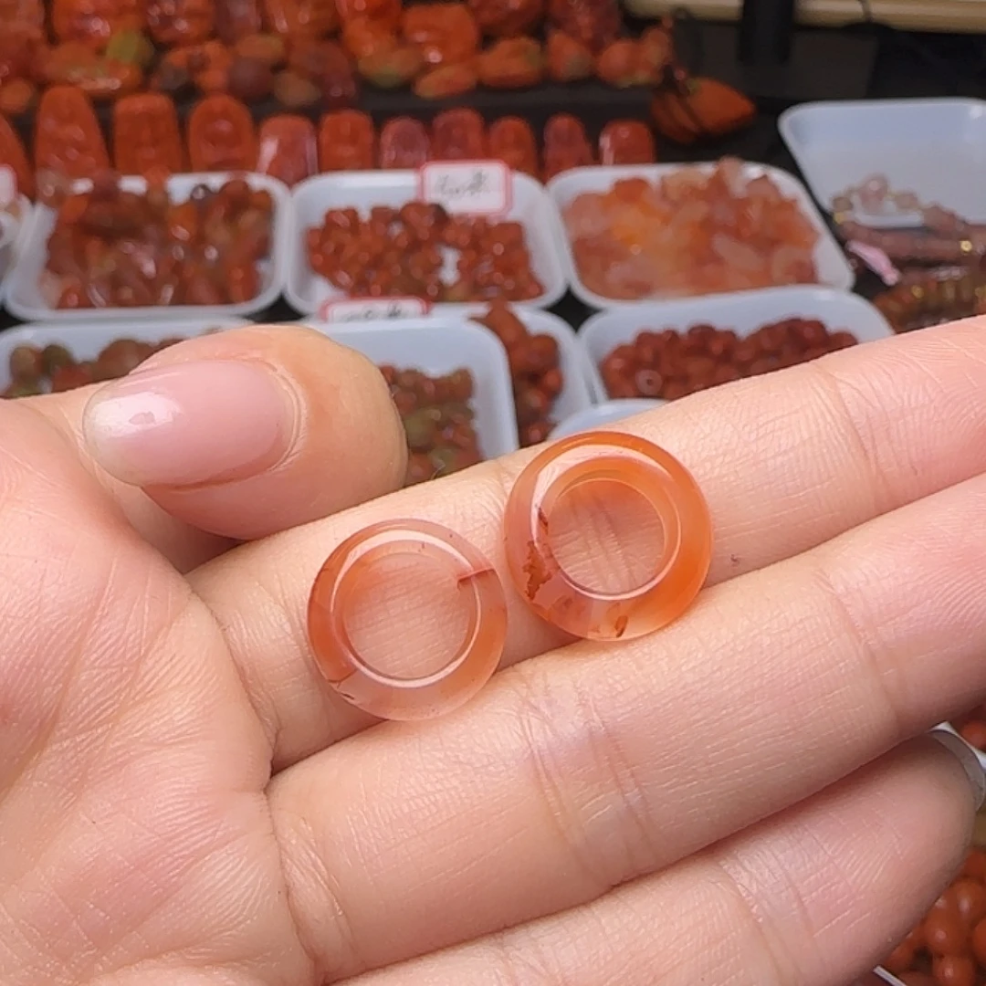 南红玛瑙未镶嵌颈饰