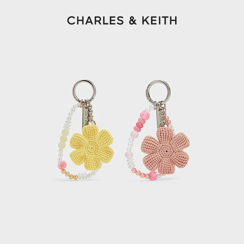 CHARLES & KEITH25新品钩编花朵造型珠链钥匙扣包挂10870078