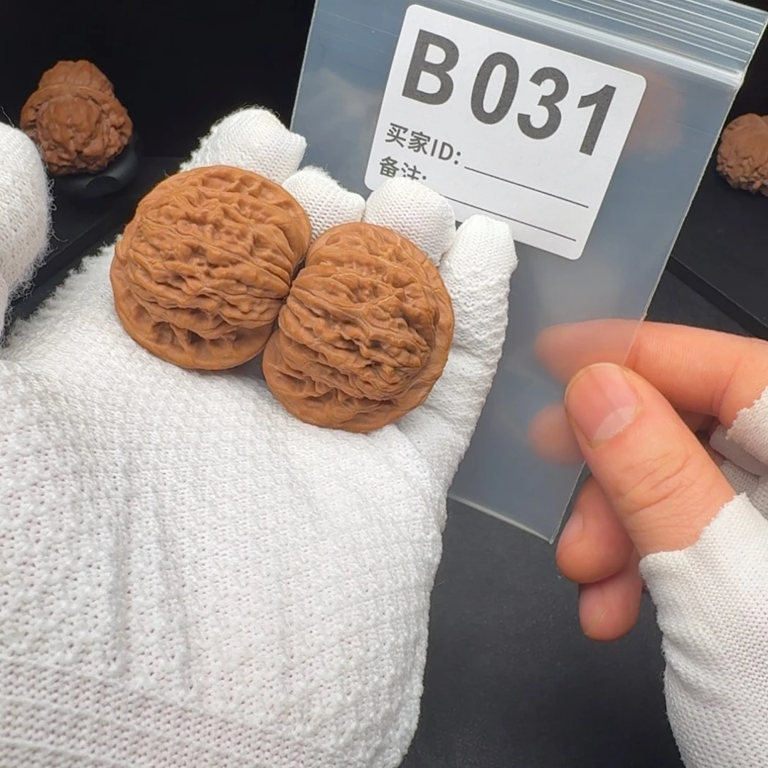 核桃把件40 全品四座楼