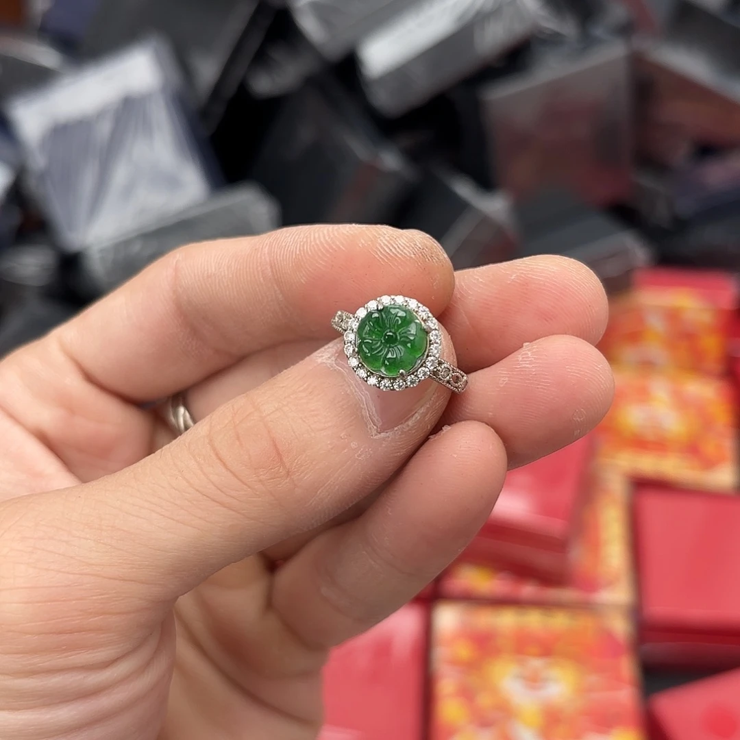 翡翠戒指银S925镀金镶嵌