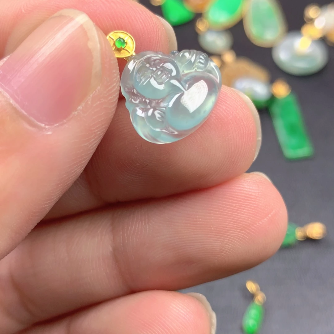 【闪购商品】颈饰18K金镶嵌翡翠翡翠