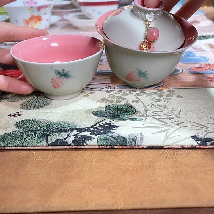 【闪购商品】莓烦恼盖碗➕杯➕草莓提溜