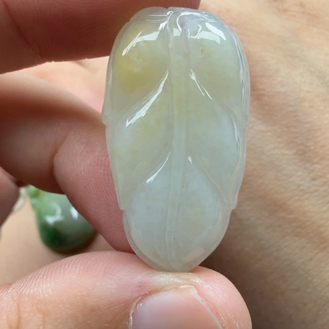 翡翠未镶嵌颈饰231