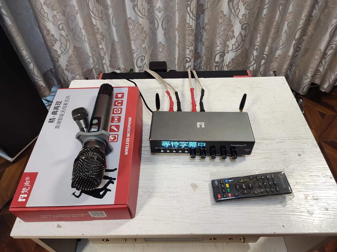 95新  二手K55蓝牙显歌词、单咪、功放机。不包邮。