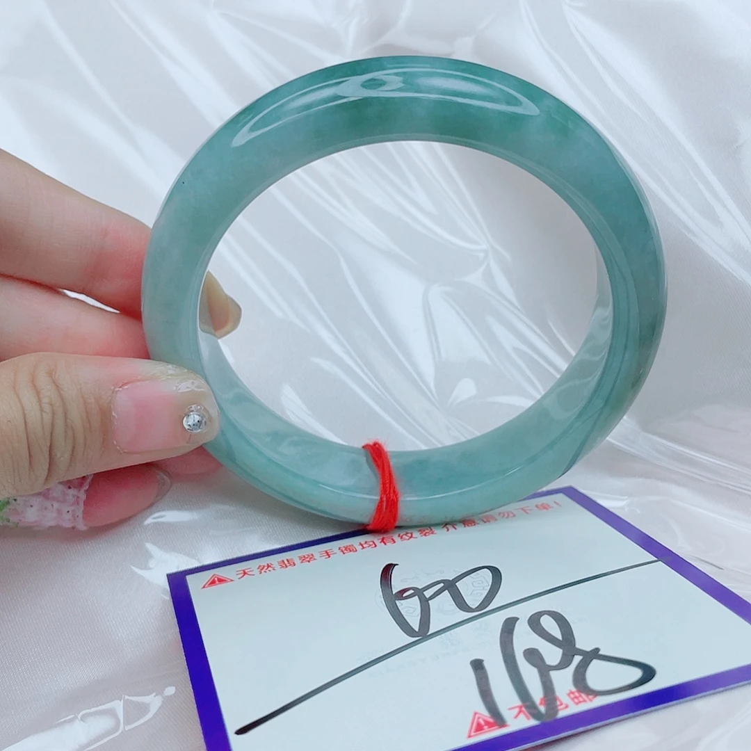 翡翠未镶嵌手镯翡翠