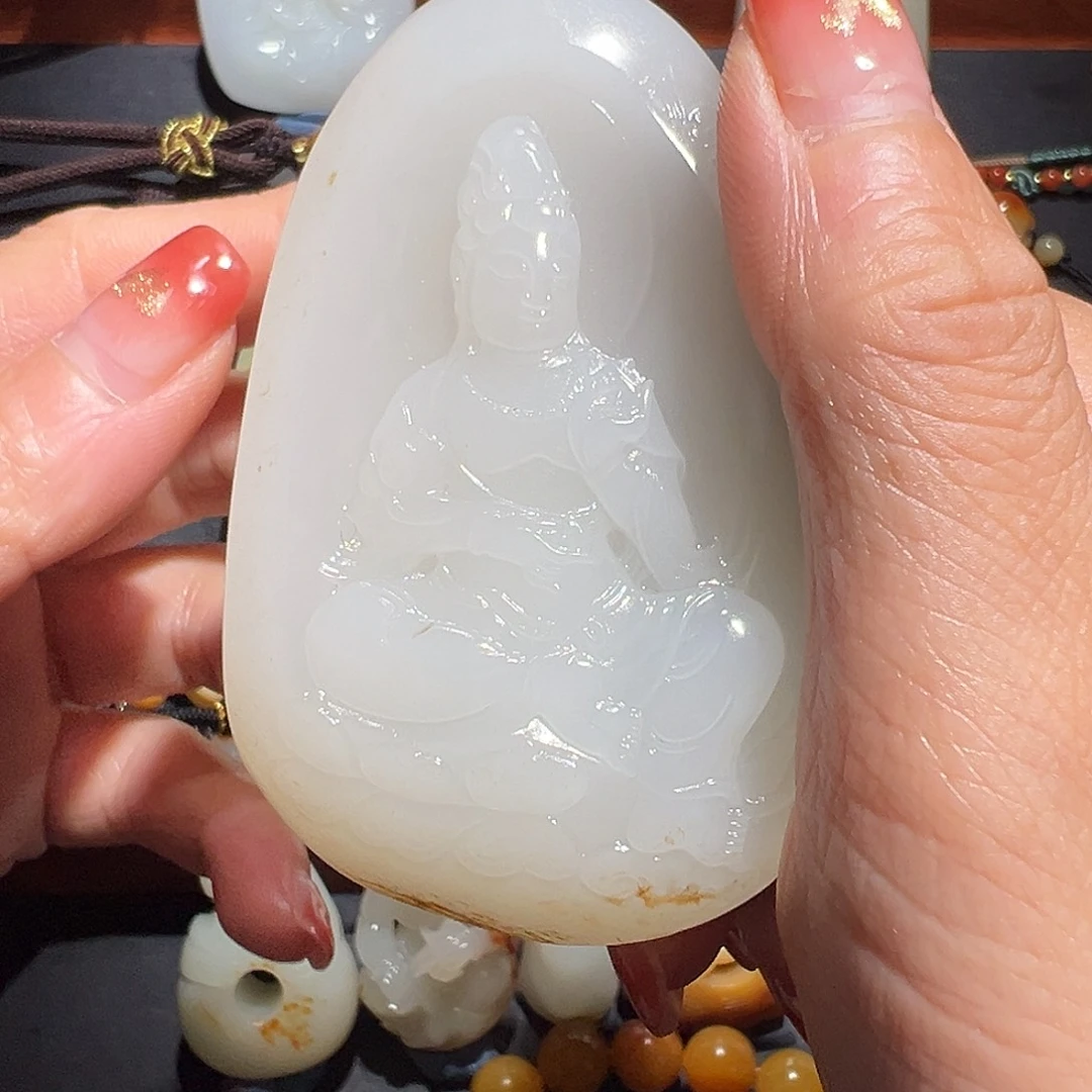 杠***炮和田玉未镶嵌颈饰