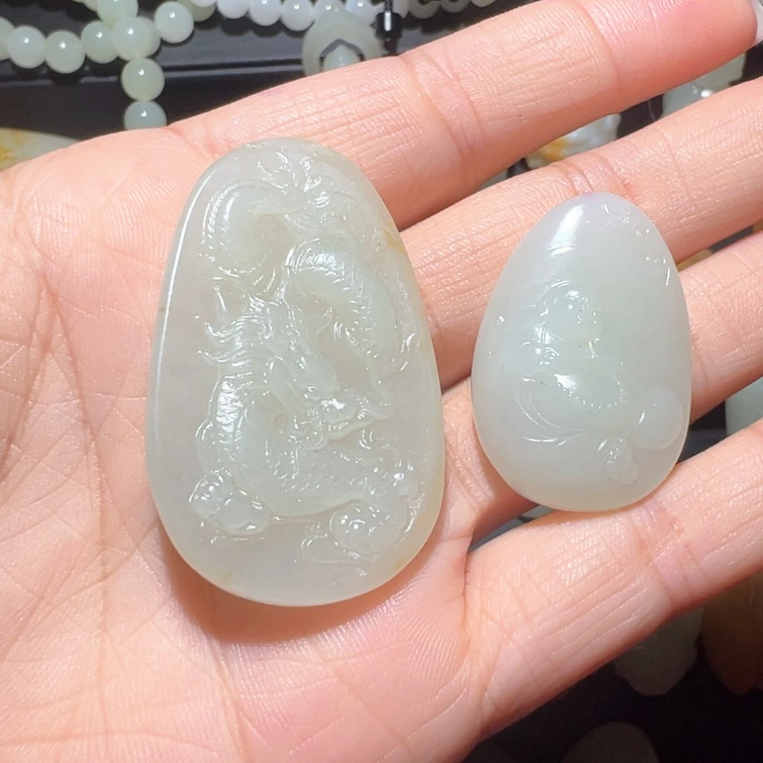 和田玉未镶嵌车挂广*