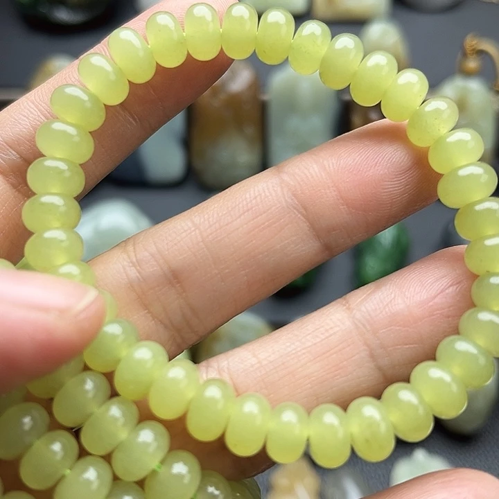 和田玉（糖玉）未镶嵌手链