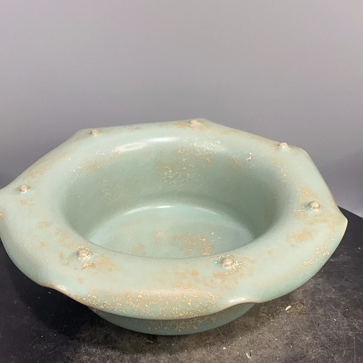 汝窑笔洗造型独特