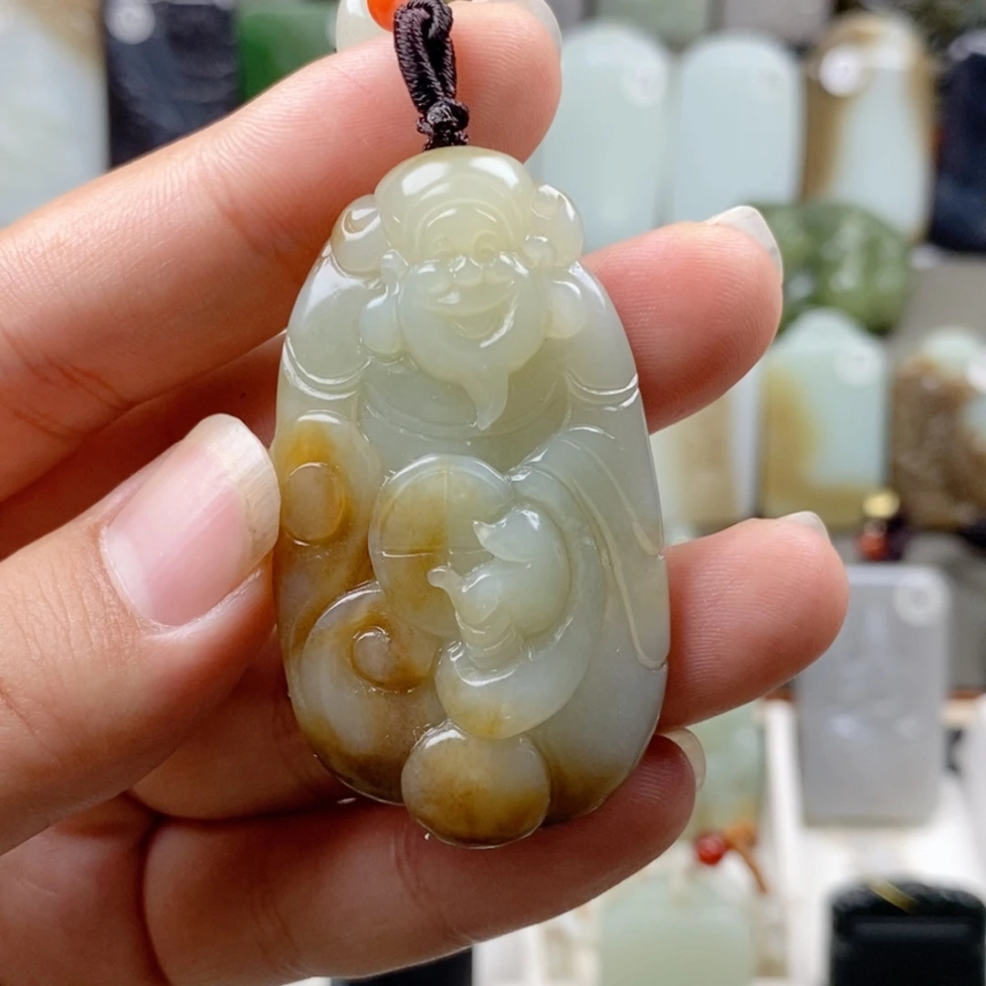 和田玉（糖玉）未镶嵌颈饰