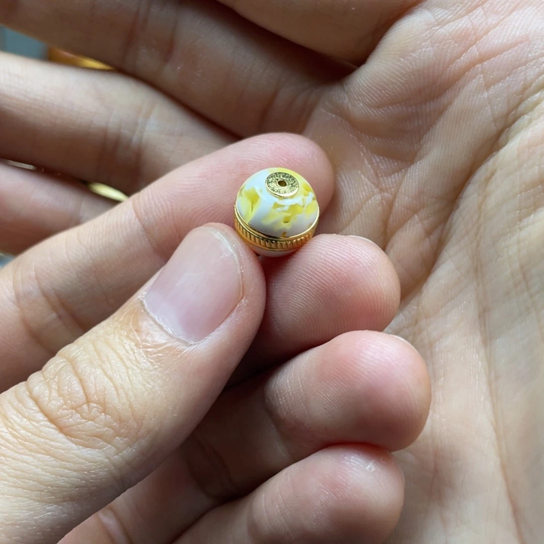 琥珀裸石未镶嵌政**斤10