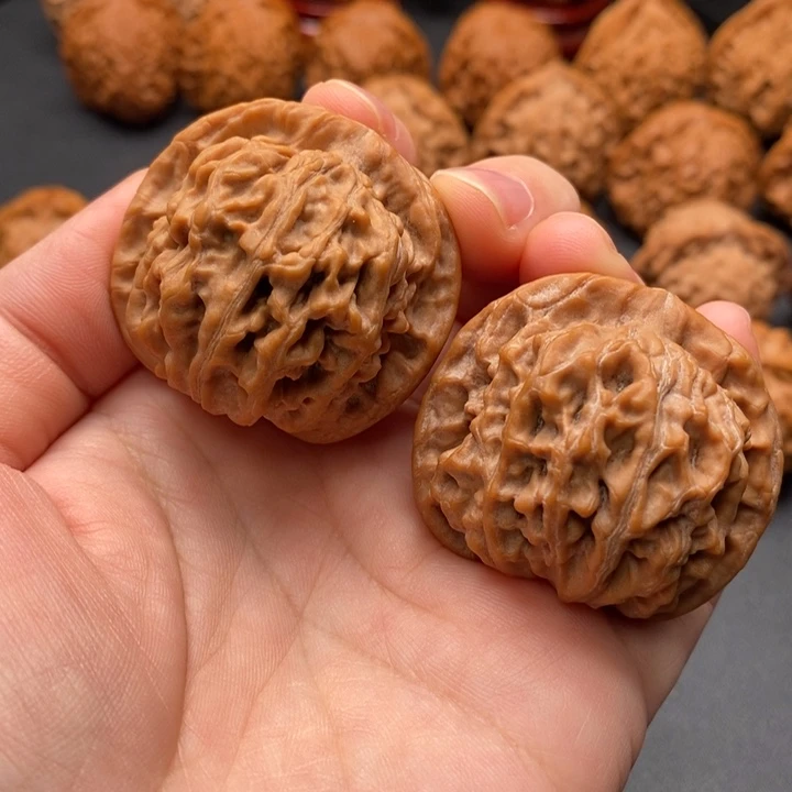 文玩核桃把件40尺天地