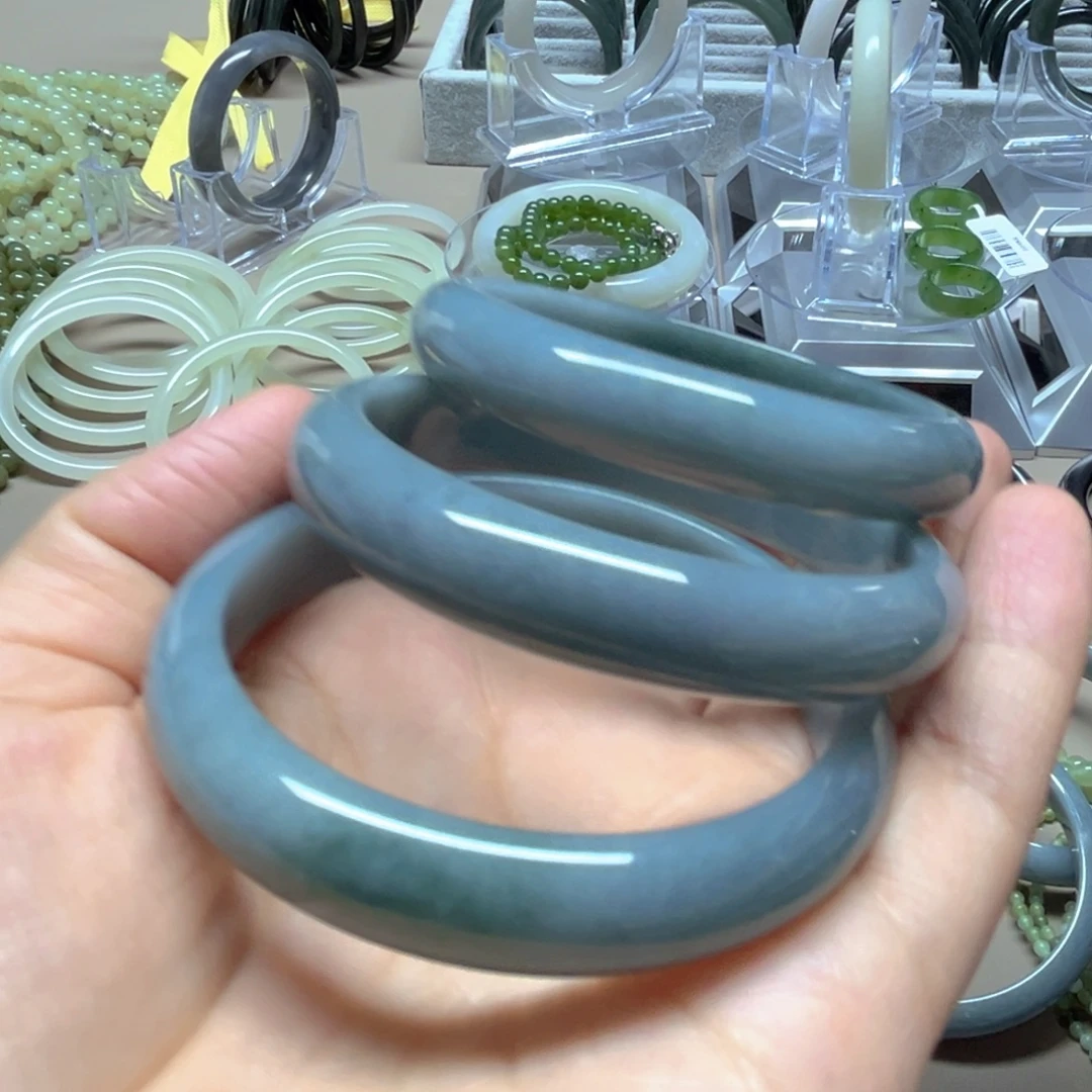 翡翠未镶嵌手镯翡翠手镯