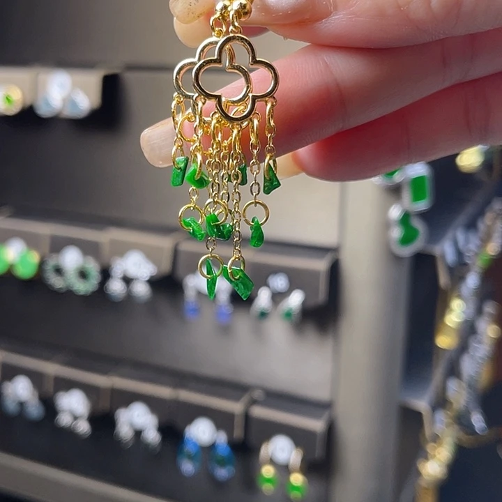 14K金镶嵌翡翠耳饰翡翠