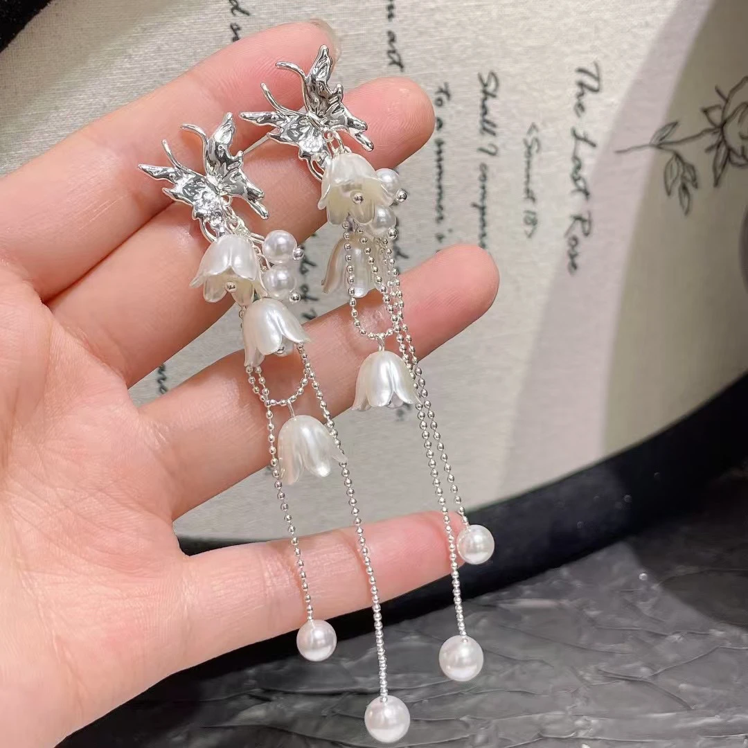铜合金仿珍珠耳饰 超仙法式白花朵流苏珍珠气质高级感设计感耳饰