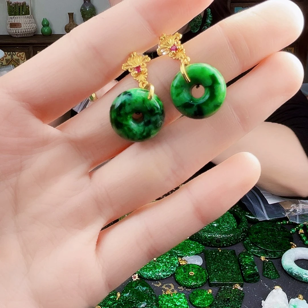 颈饰银S925镶嵌翡翠多样性