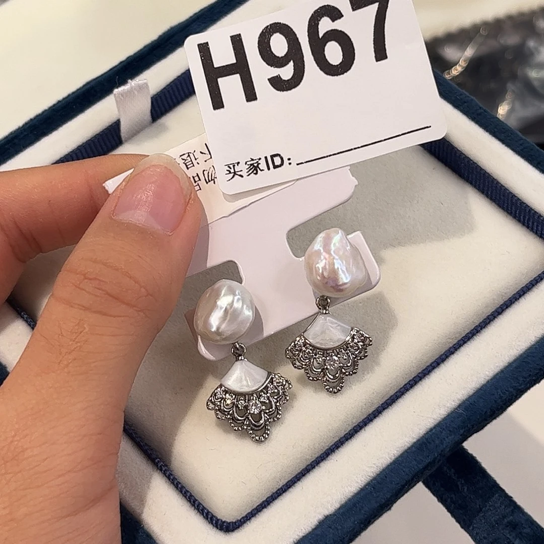 淡水珍珠耳饰合金