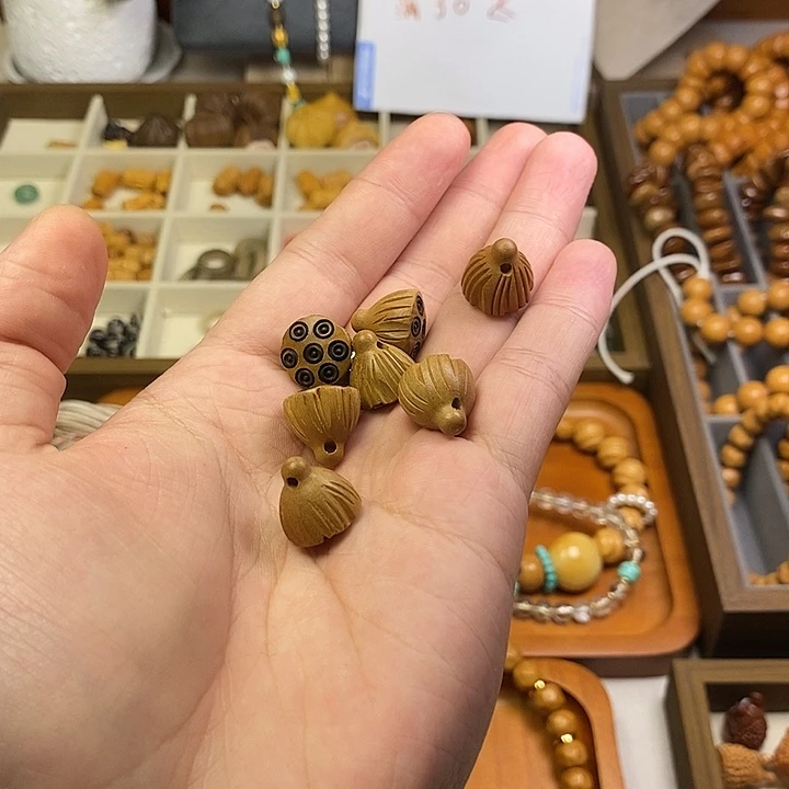 非洲檀香无事牌一个