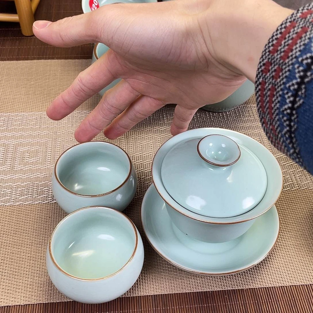 瓷片。。。。。。。。。。。。。。。。