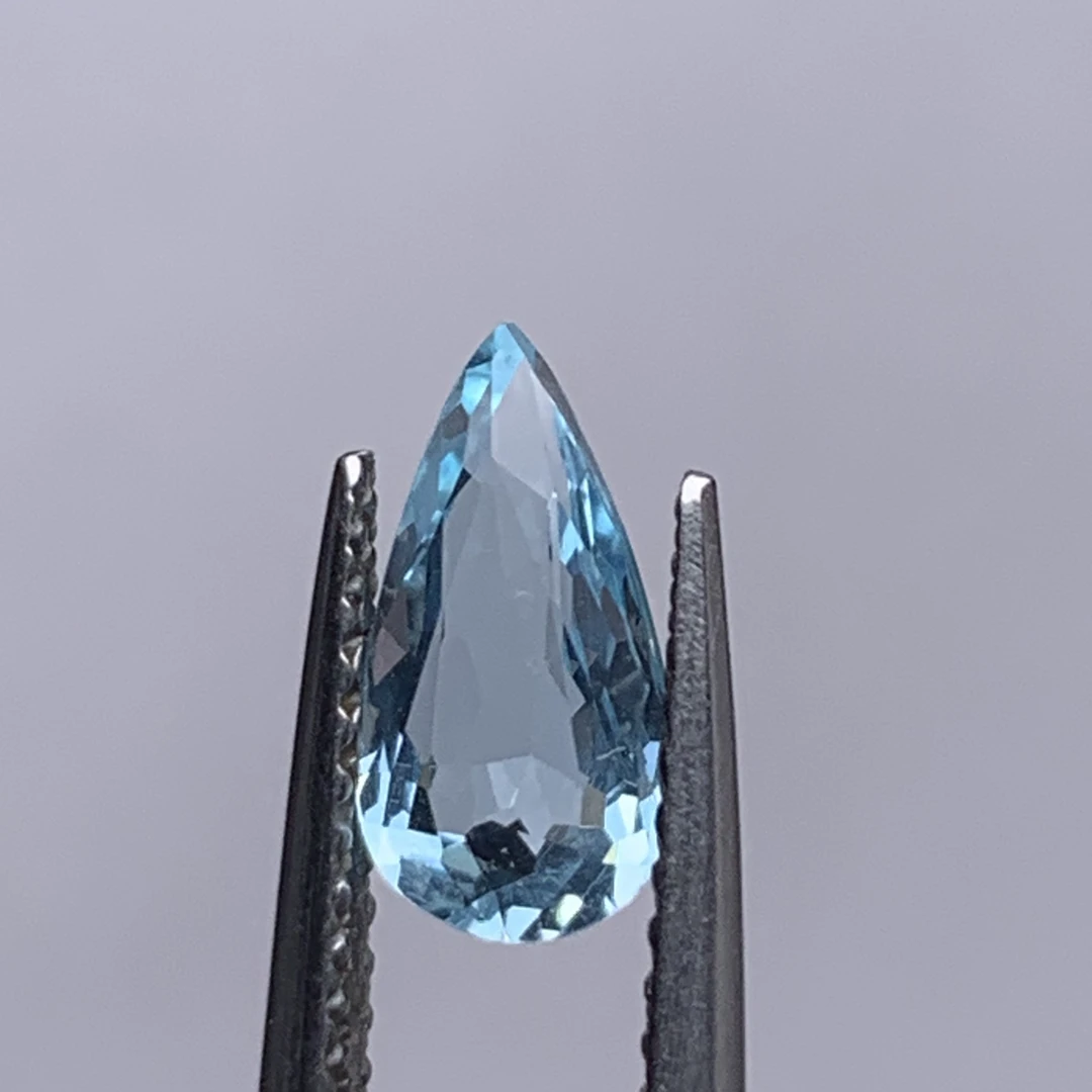 海蓝宝裸石,0.82克拉,水滴5.2x9.5x3.1