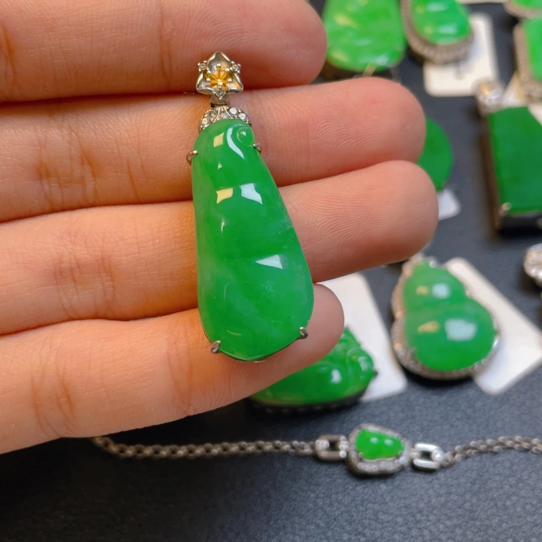 翡翠银S925镶嵌颈饰