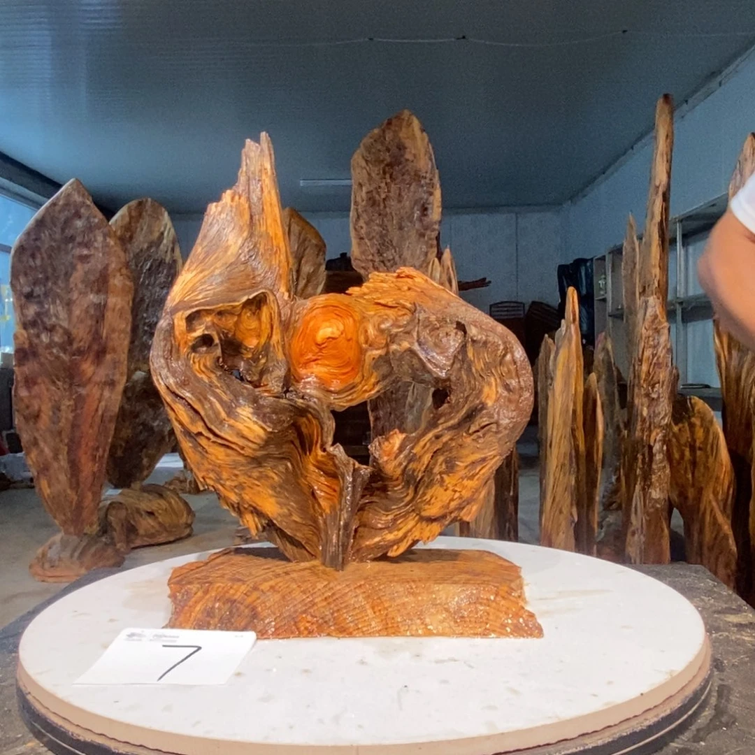 嘢***帥木7琥珀木，自然风格根雕