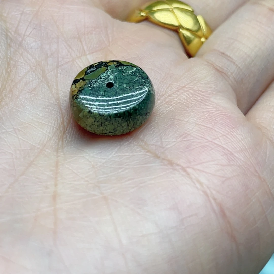 南红玛瑙未镶嵌珠宝奇石