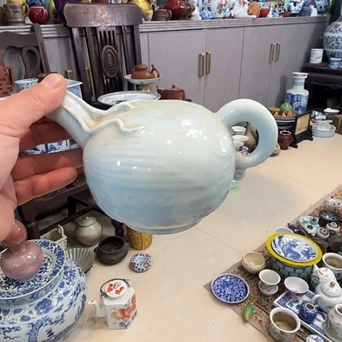 杯珠**虹陶瓷工艺品摆件
