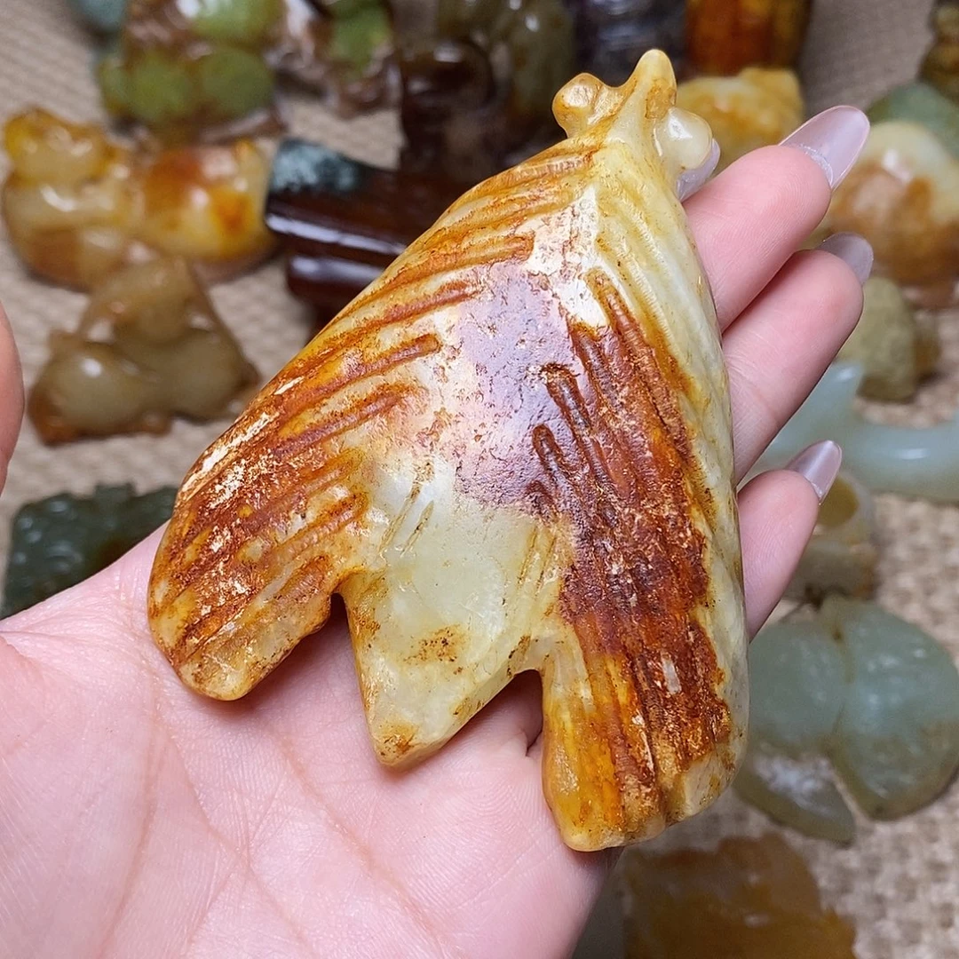 未镶嵌蛇纹石玉颈饰