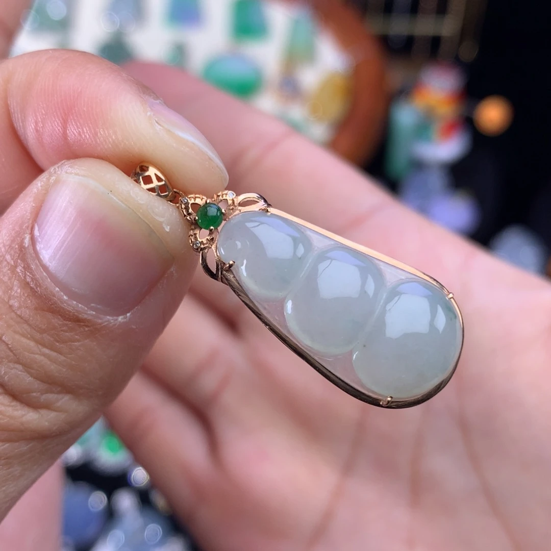 翡翠吊坠(不含链)18K金镶嵌