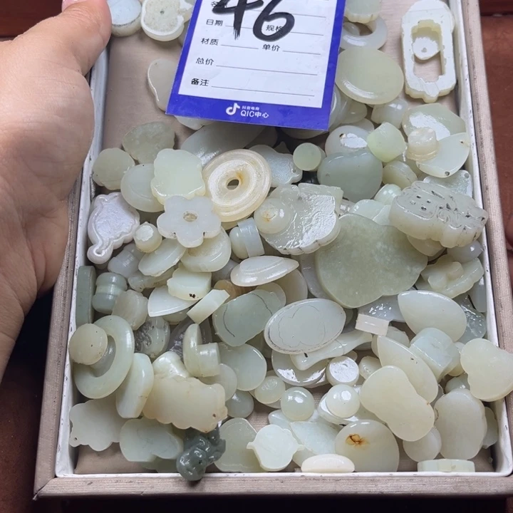 和田玉未镶嵌珠宝奇石