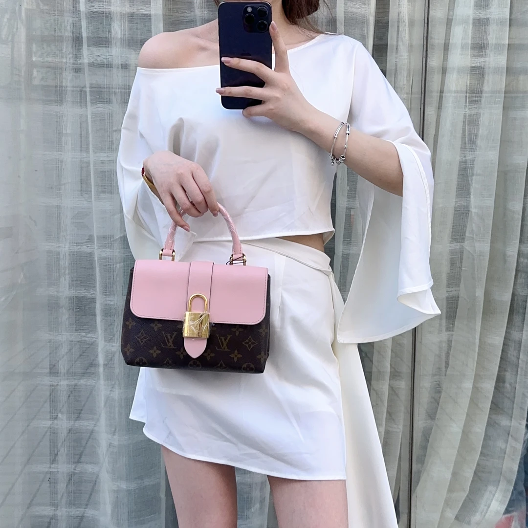 99新 LouisVuitton/路易威登 芯片款粉锁头lockybb手提斜挎TH627