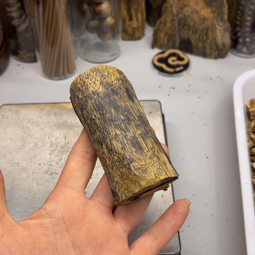 沉香沉香碎屑绿棋虫漏42克