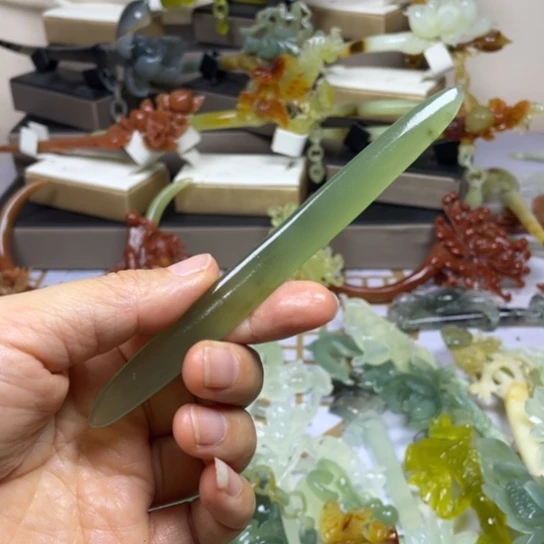 蛇纹石玉未镶嵌发饰