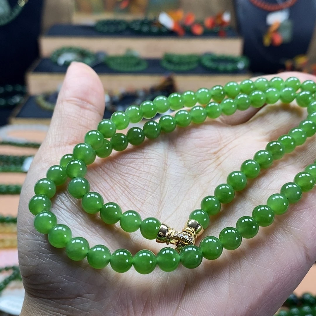颈饰未镶嵌和田玉（碧玉）6mm果绿