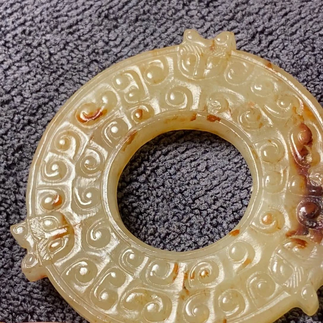 颈饰未镶嵌和田玉江****)