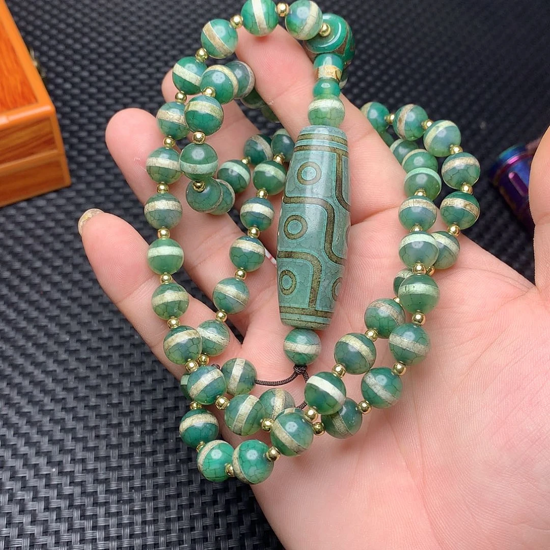 浩***业玛瑙/玉髓未镶嵌手链